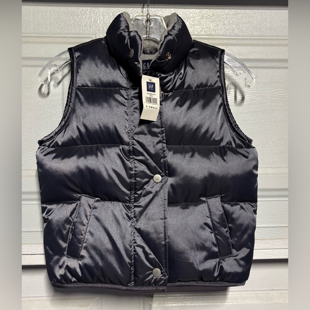 GAP Midnight Black Quilted Vest